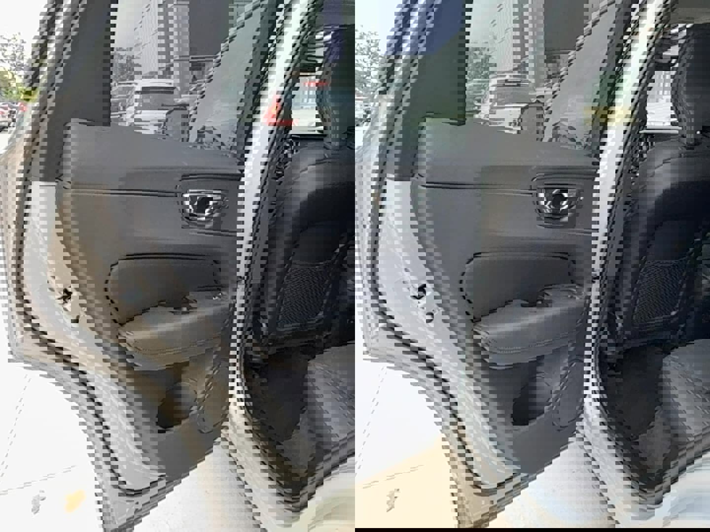 Certified 2025 Volvo XC60 B5 Plus image 12