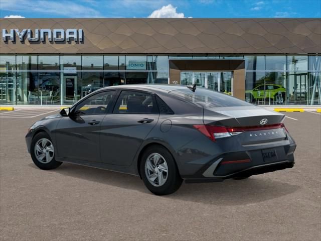 New 2025 Hyundai Elantra SE image 5
