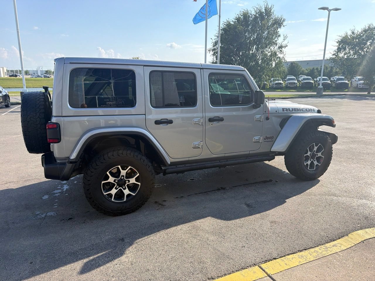 Used 2021 Jeep Wrangler Unlimited Rubicon AWD/4WD image 10