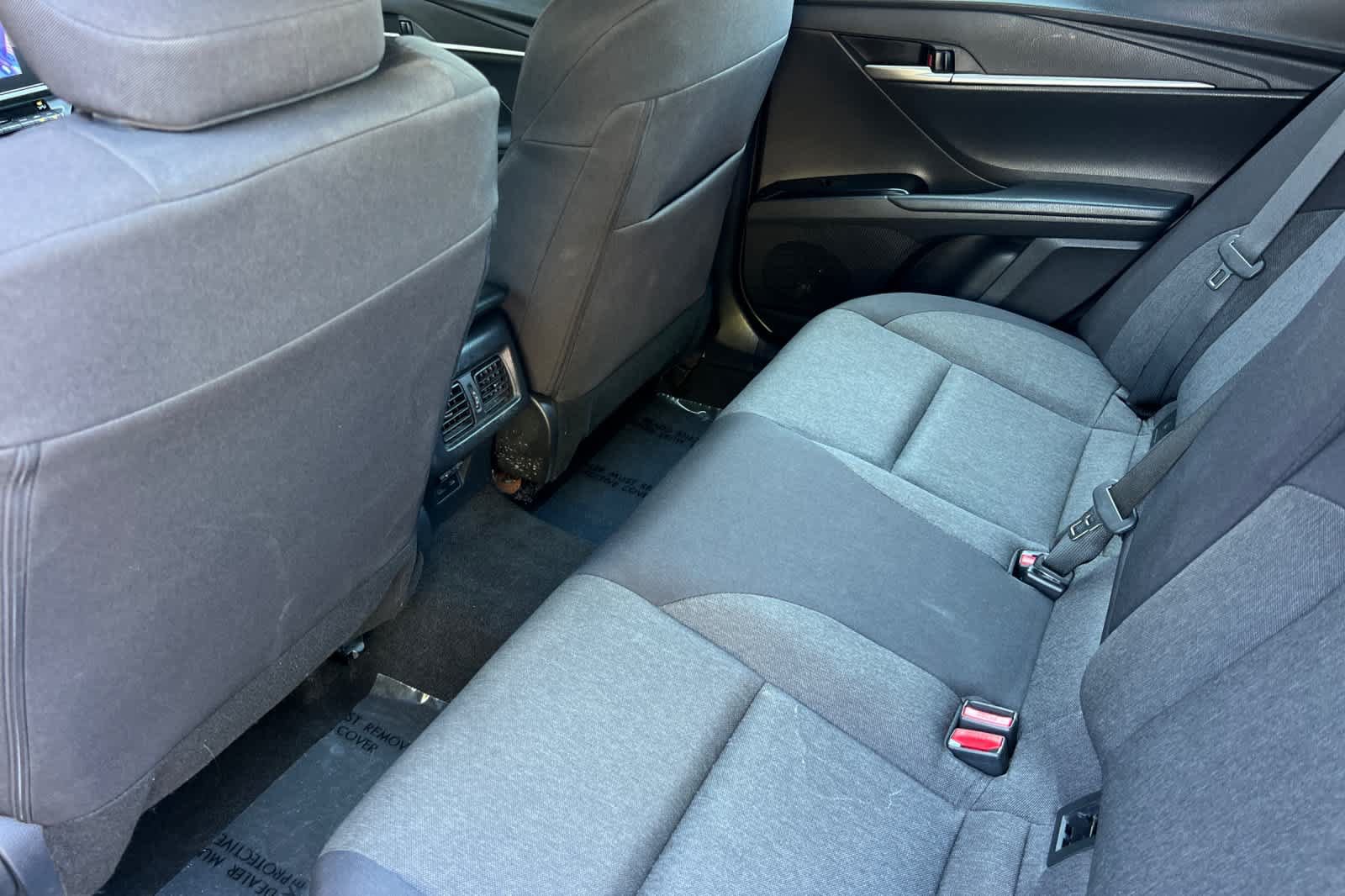 Used 2025 Toyota Camry LE FWD image 4