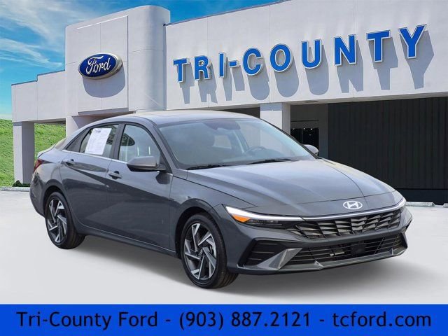 Used 2025 Hyundai Elantra SEL