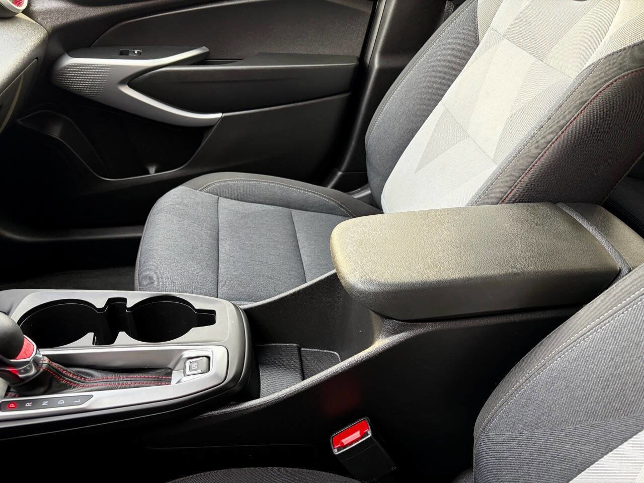 Used 2024 Chevrolet Trax RS w/ Driver Confidence Package image 23