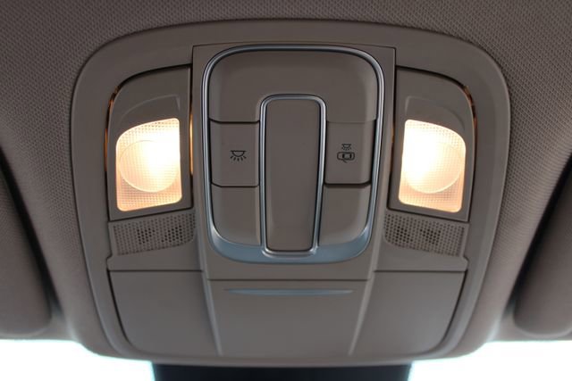 Used 2019 Hyundai Santa Fe SEL FWD image 34
