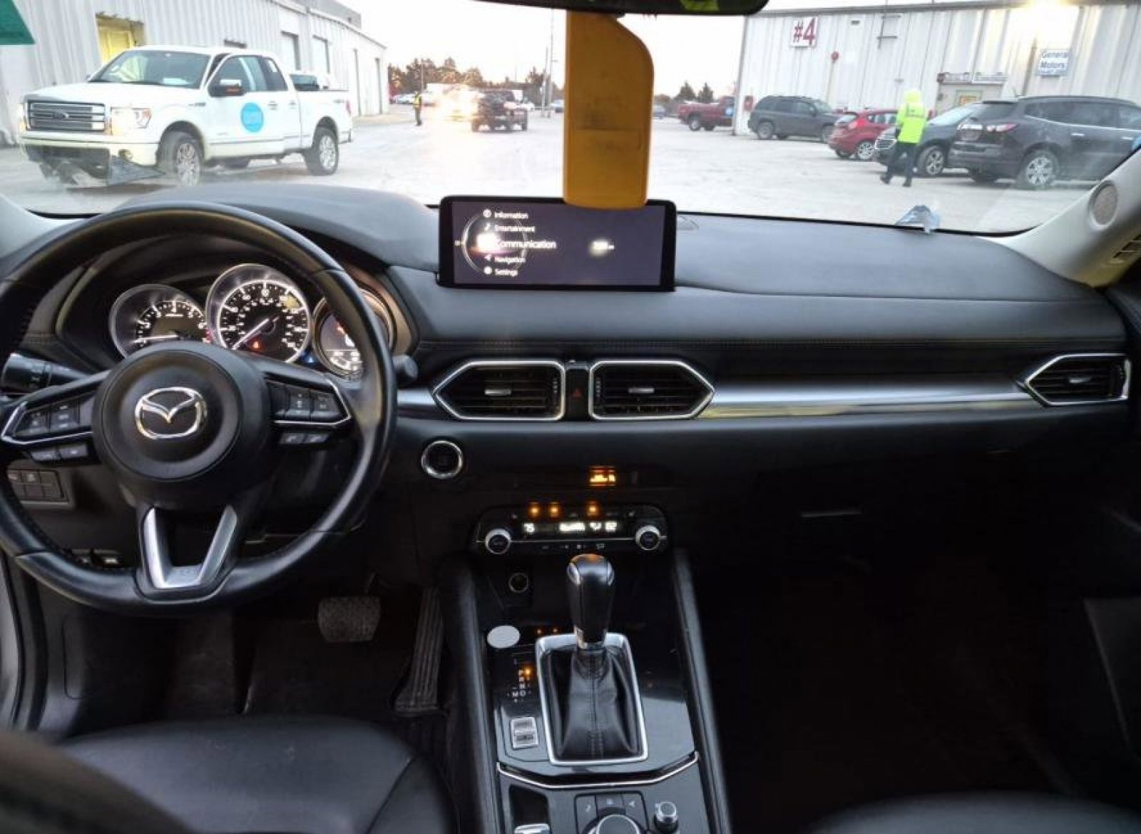 Used 2021 MAZDA CX-5 Touring image 2