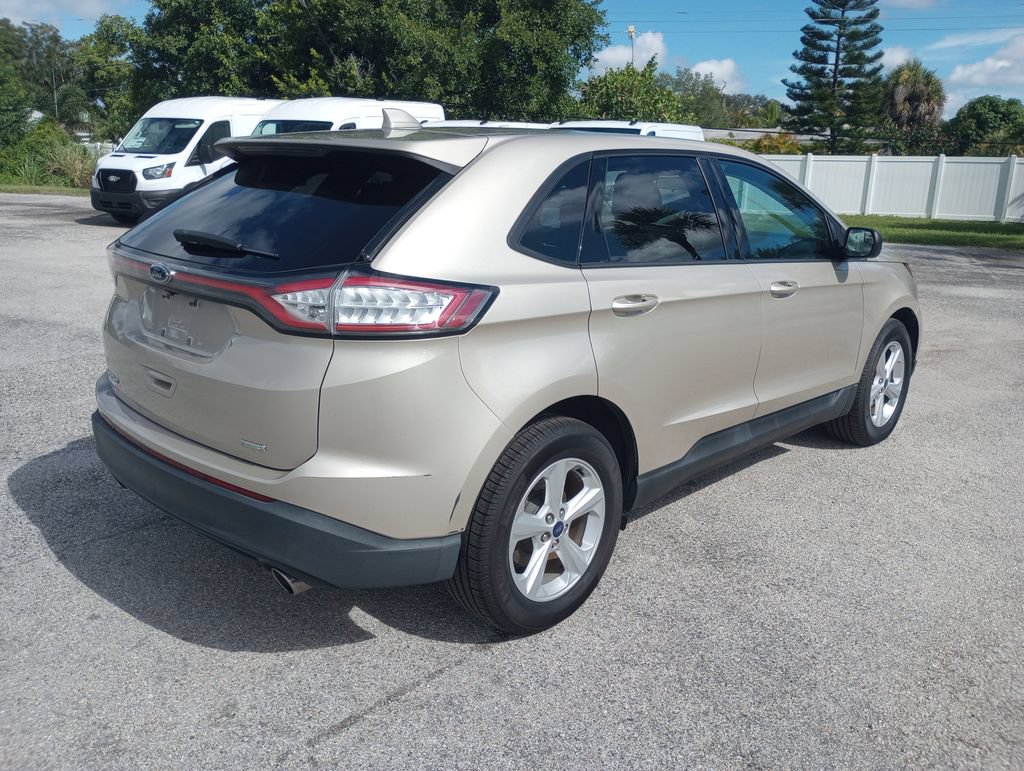 Certified 2018 Ford Edge SE FWD image 7