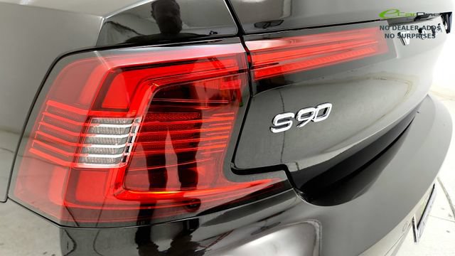Used 2023 Volvo S90 B6 Plus AWD/4WD image 27