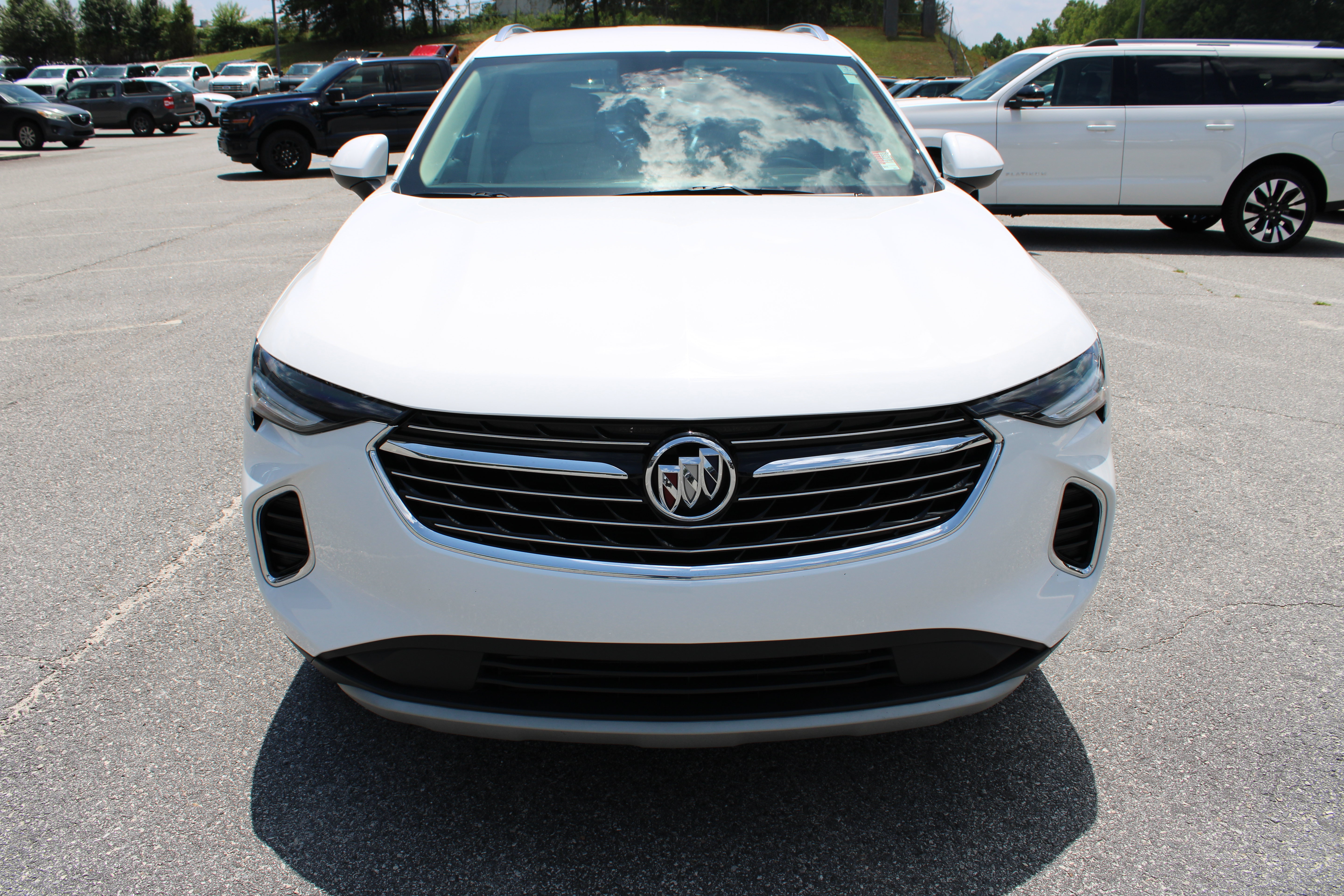 Used 2023 Buick Envision Essence AWD/4WD image 3