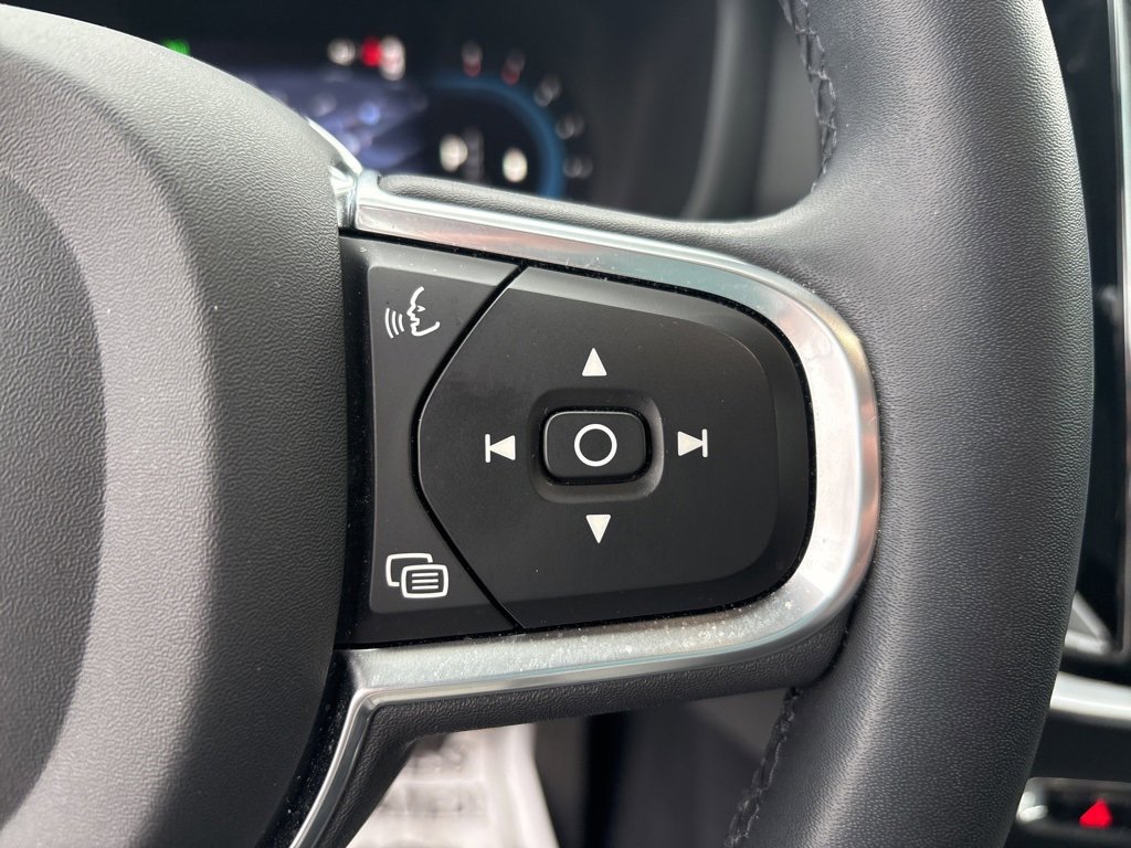 Certified 2023 Volvo S60 B5 Plus w/ Climate Package image 25