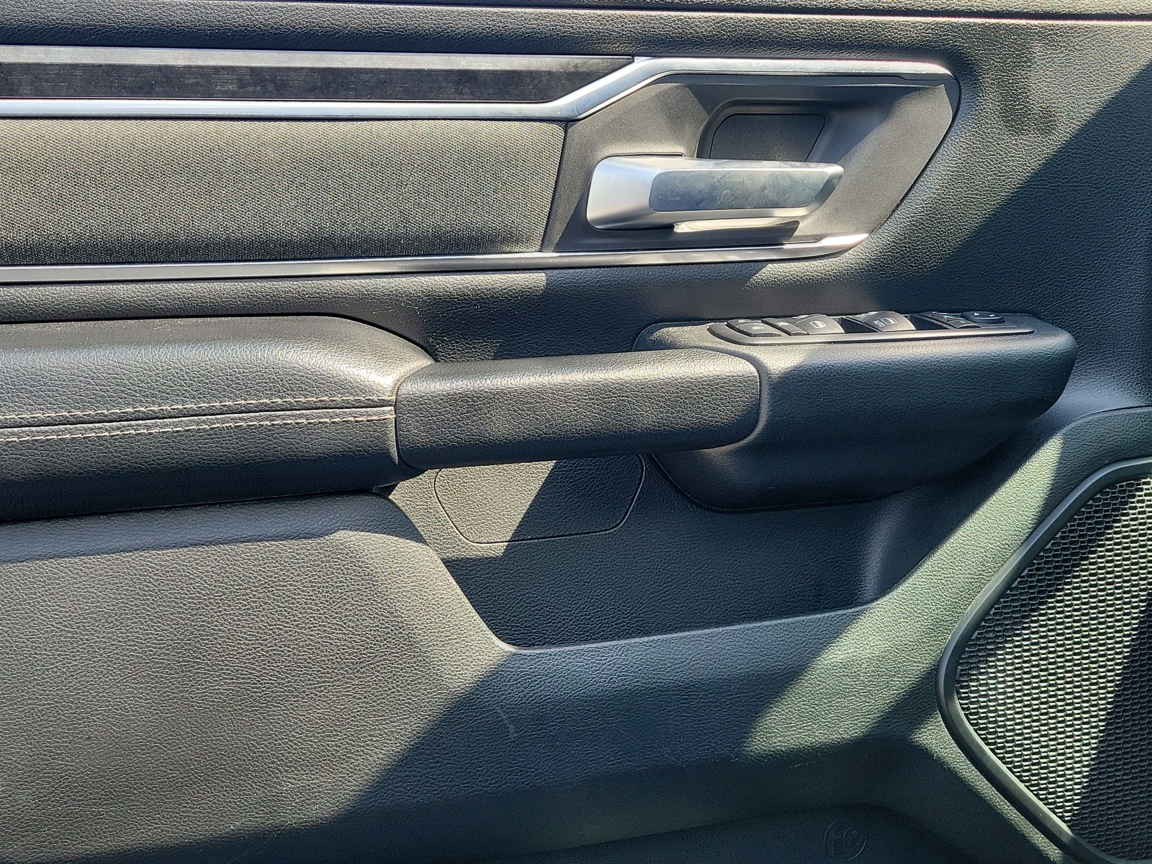 Used 2019 RAM 1500 Big Horn RWD image 10