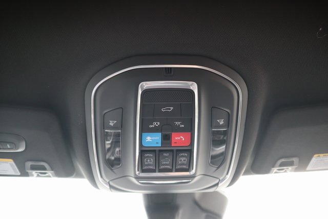 New 2025 Jeep Grand Cherokee L Limited image 19