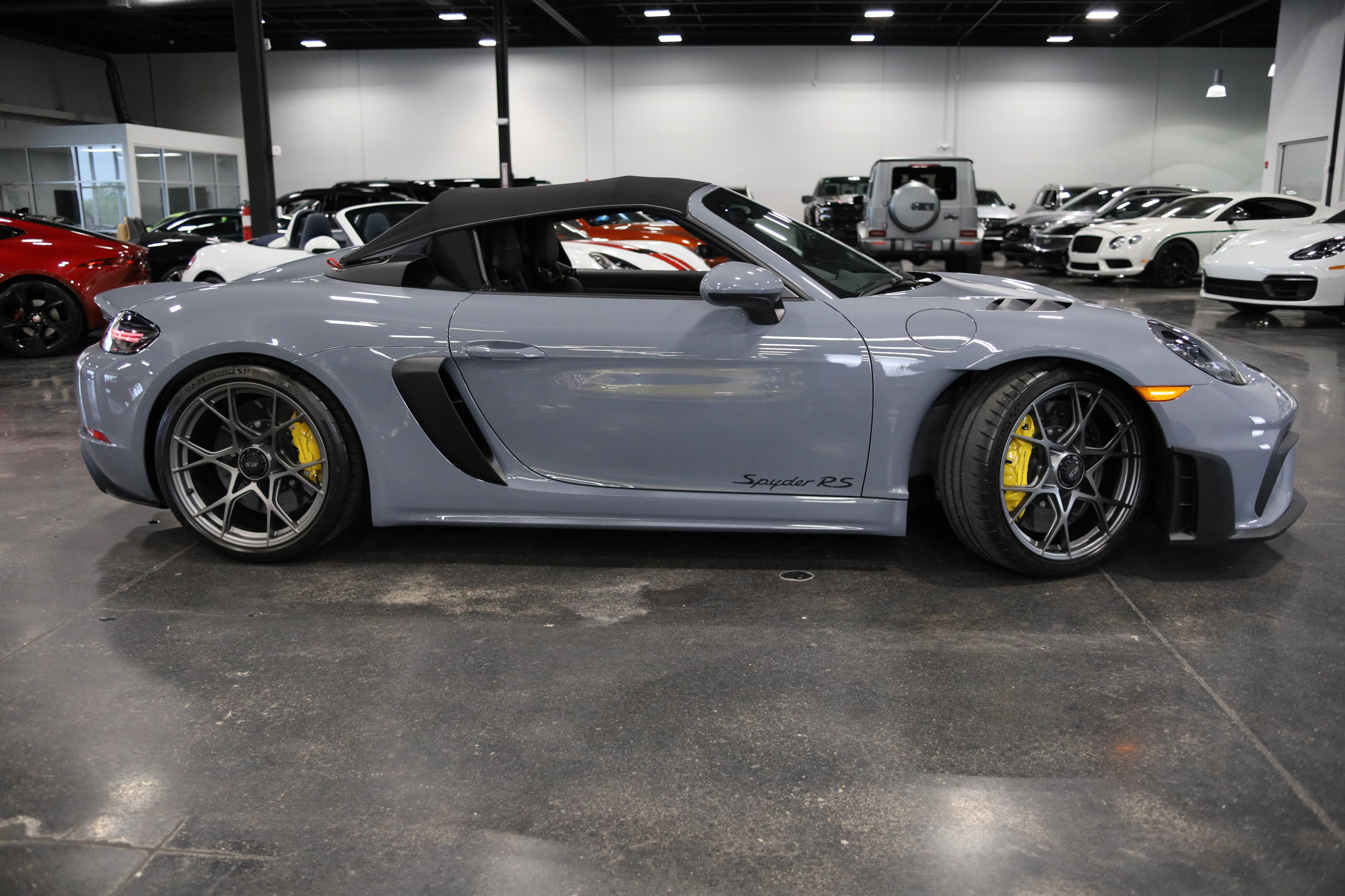 Used 2025 Porsche 718 Boxster Spyder RS w/ Chrono Package RWD image 7