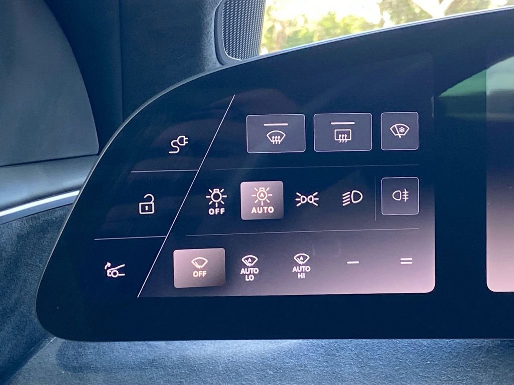 Used 2022 Lucid Air Grand Touring image 35