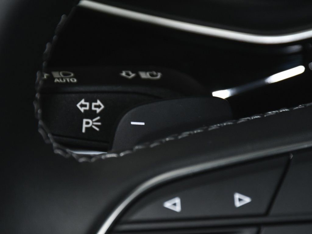 Used 2025 Audi Q7 3.0T Premium w/ Convenience Package image 44