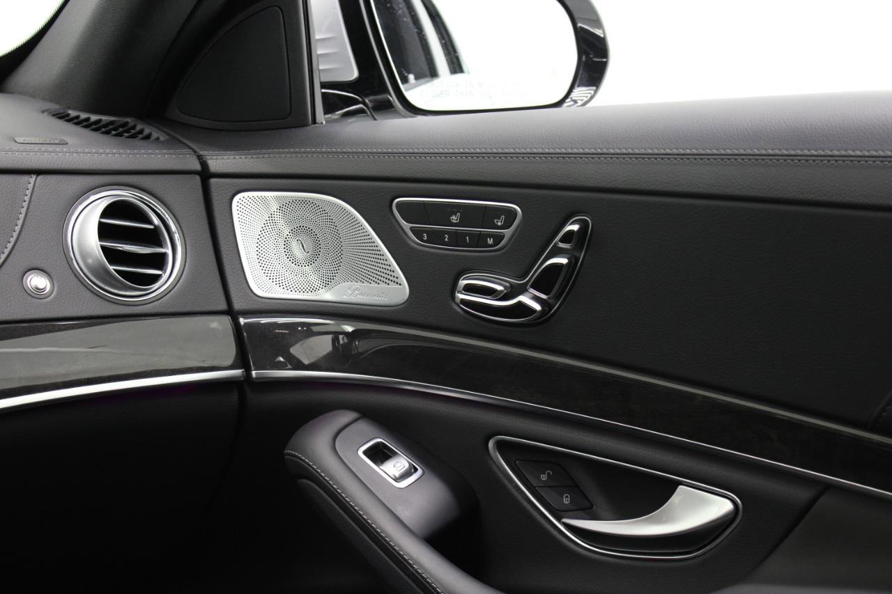 Used 2019 Mercedes-Benz S 560 Sedan image 57