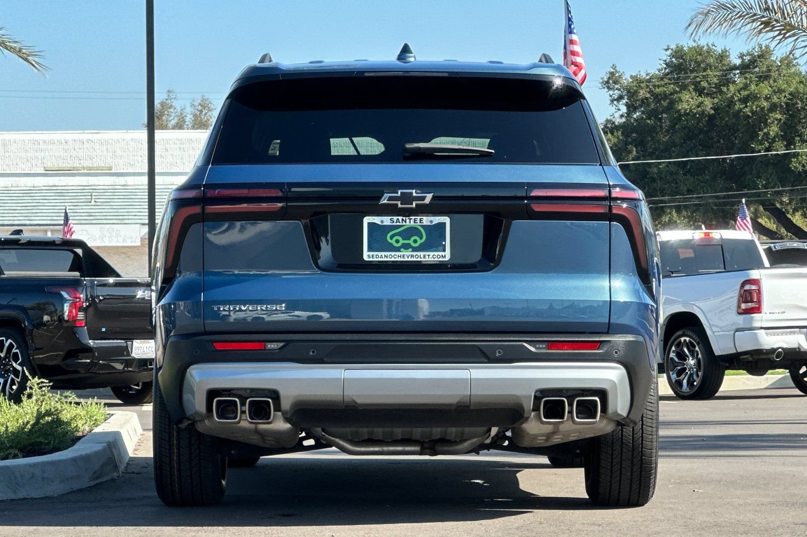 Certified 2025 Chevrolet Traverse LT w/ LPO, Floor Liner Package FWD image 5