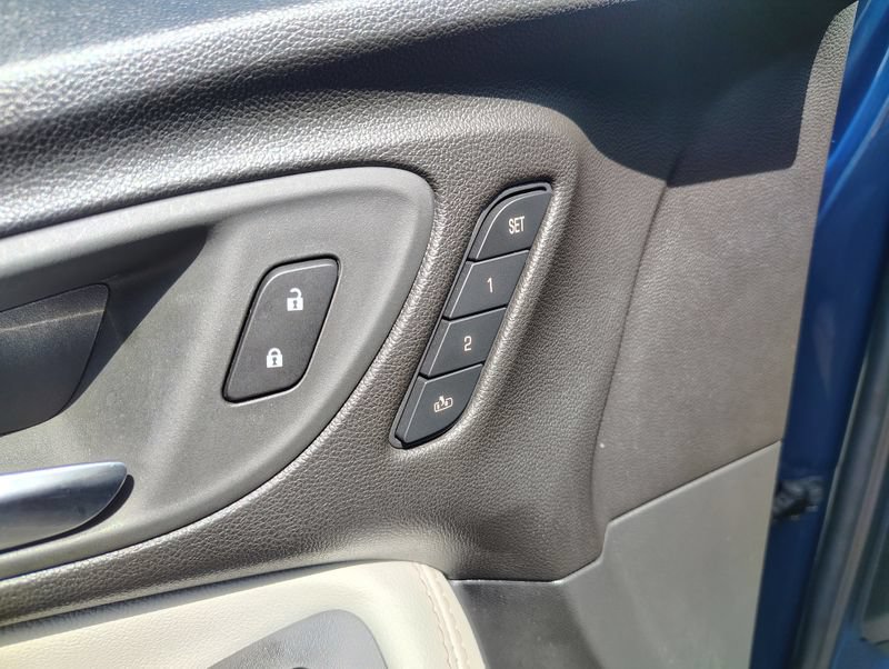 Certified 2024 Buick Encore GX Avenir AWD/4WD image 18