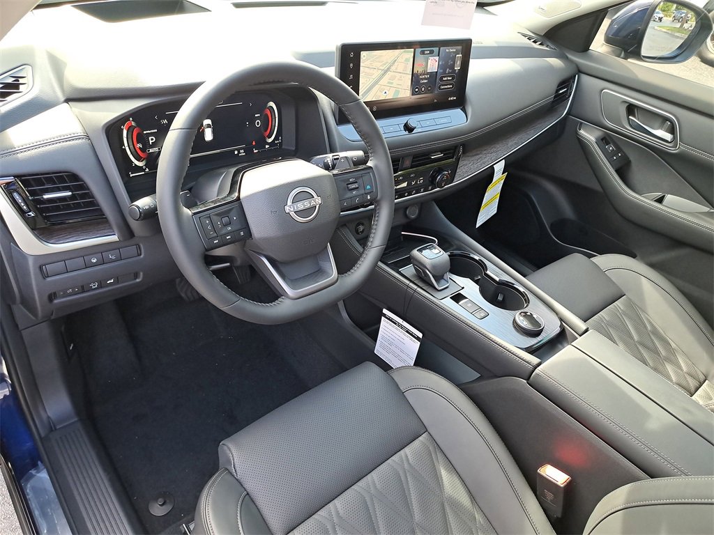 New 2026 Nissan Rogue Platinum image 18
