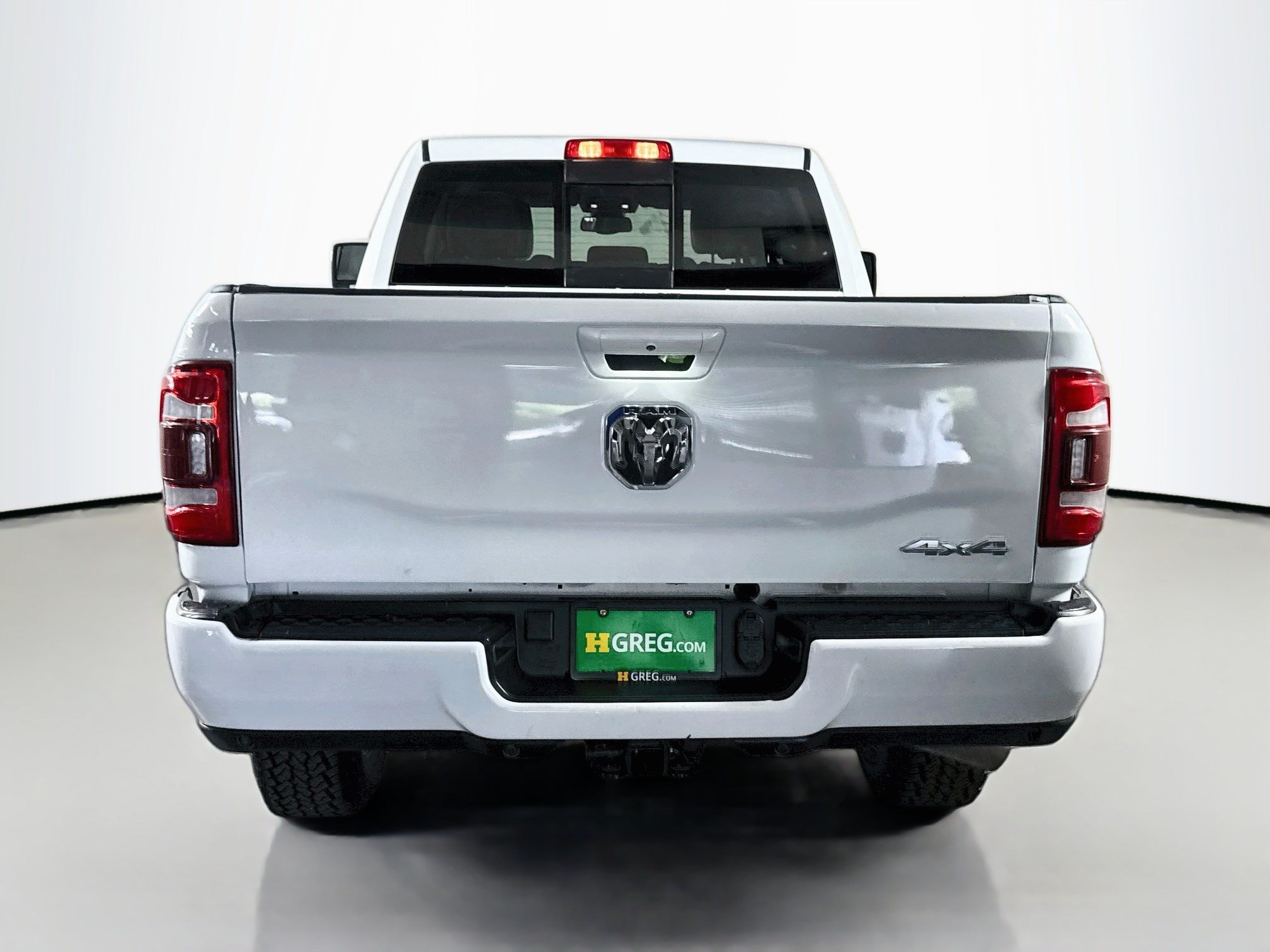 Used 2024 RAM 2500 Laramie AWD/4WD image 8