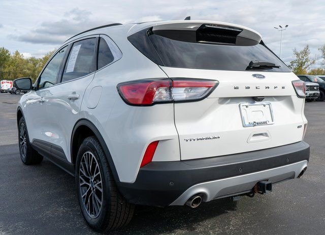 Used 2022 Ford Escape Titanium w/ Class II Trailer Tow Package image 8