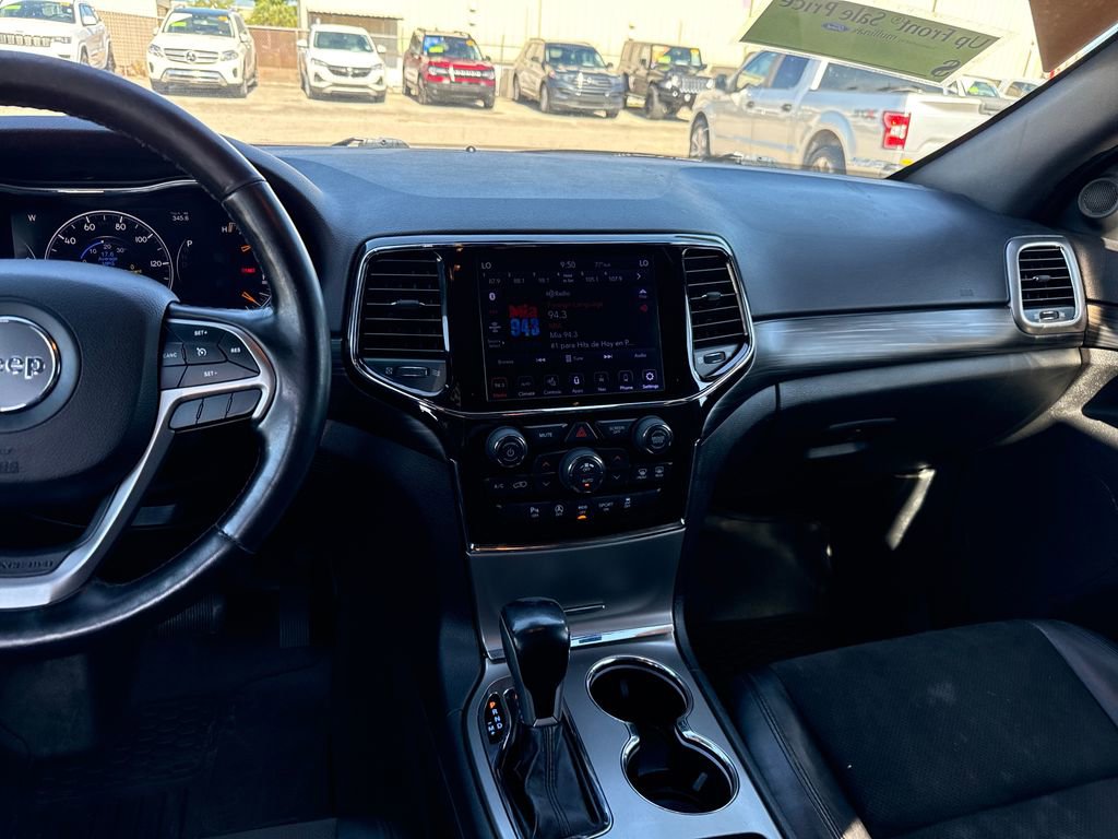 Used 2020 Jeep Grand Cherokee Altitude RWD image 6