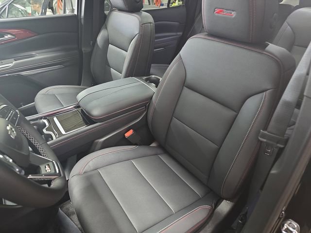 New 2026 Chevrolet Traverse Z71 w/ Driver Confidence Package image 18