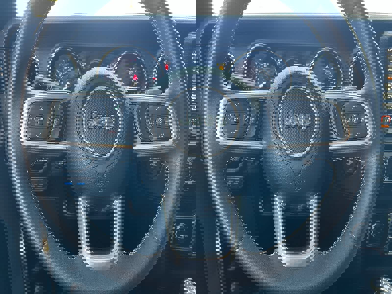 Used 2023 Jeep Wrangler Sahara image 25