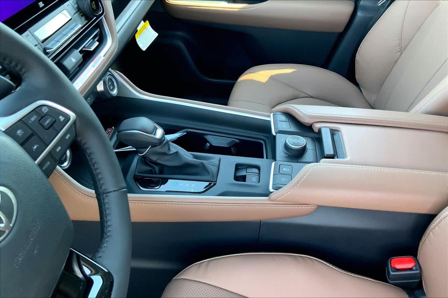 New 2026 Toyota Grand Highlander AWD image 7