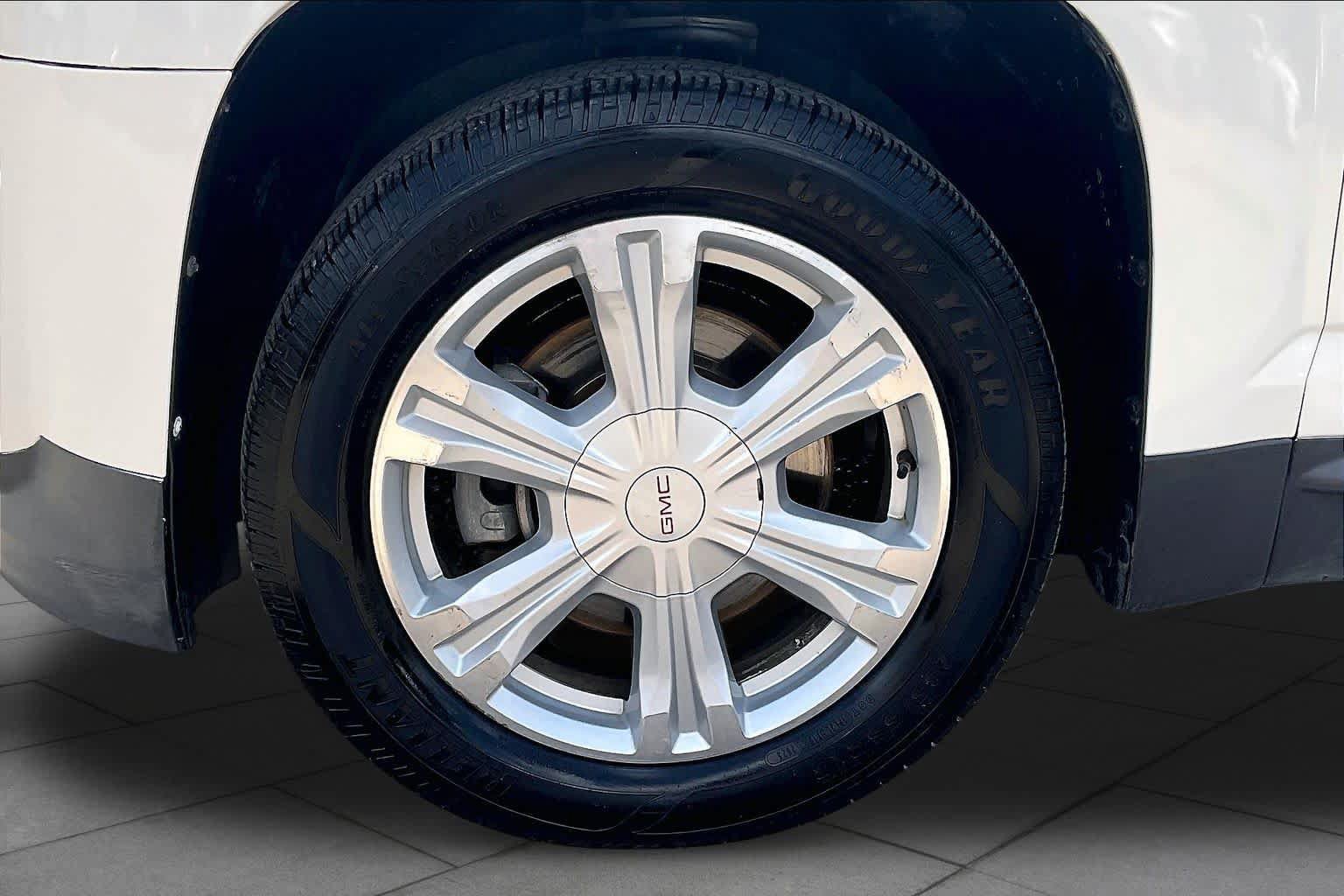 Used 2017 GMC Terrain SLE FWD image 11