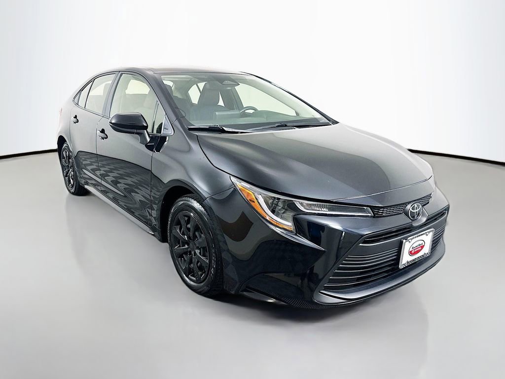 Certified 2024 Toyota Corolla LE image 3