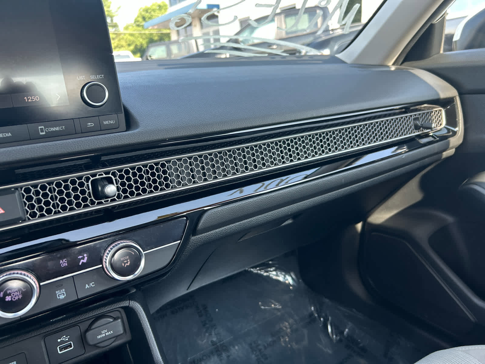 Used 2023 Honda Civic LX image 19