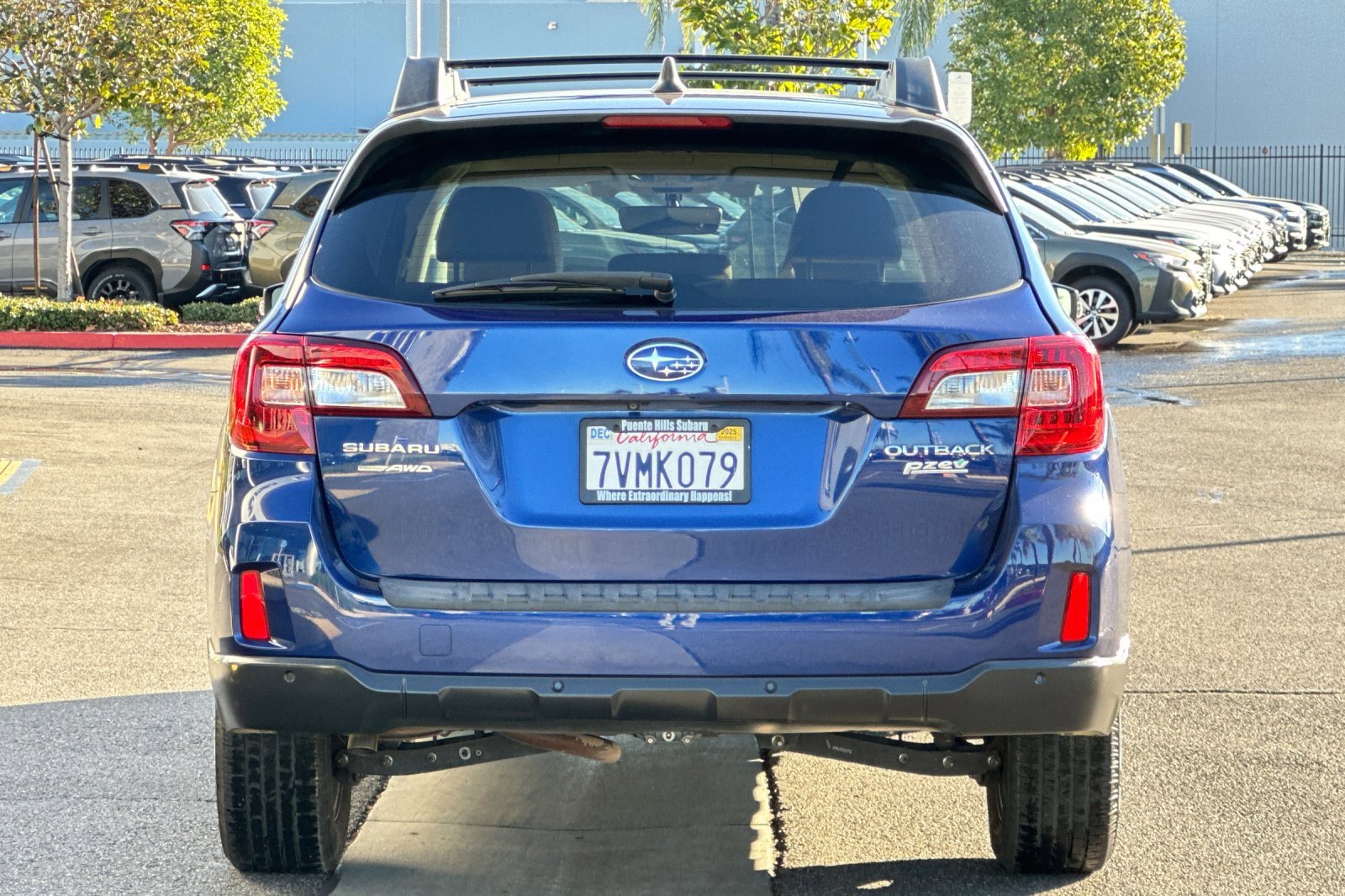 Used 2017 Subaru Outback 2.5i Limited image 5