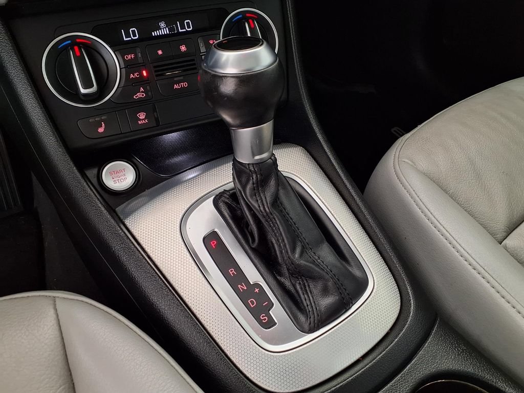 Used 2018 Audi Q3 2.0T Premium w/ Convenience Package FWD image 9