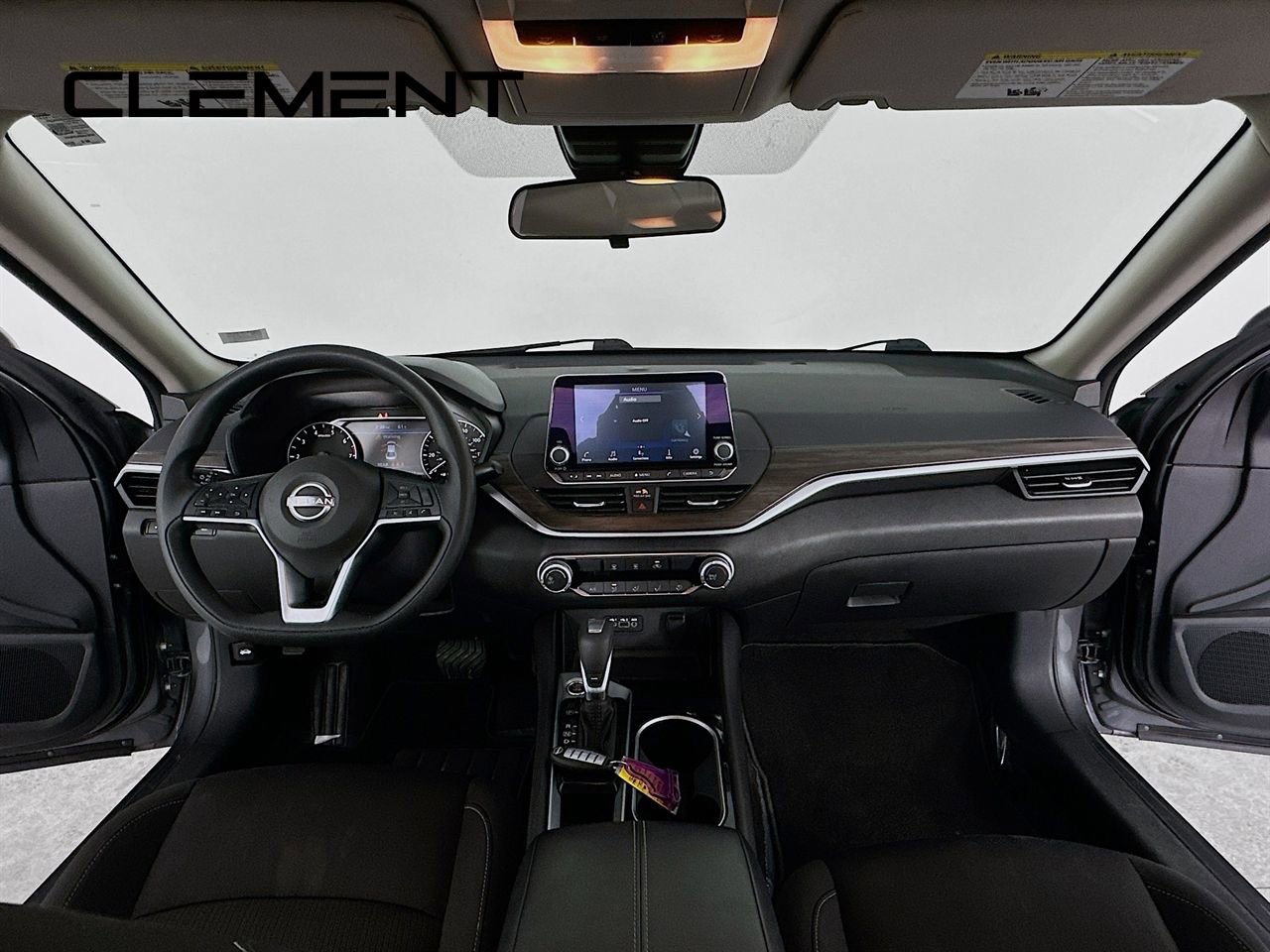 Used 2024 Nissan Altima 2.5 SV image 12