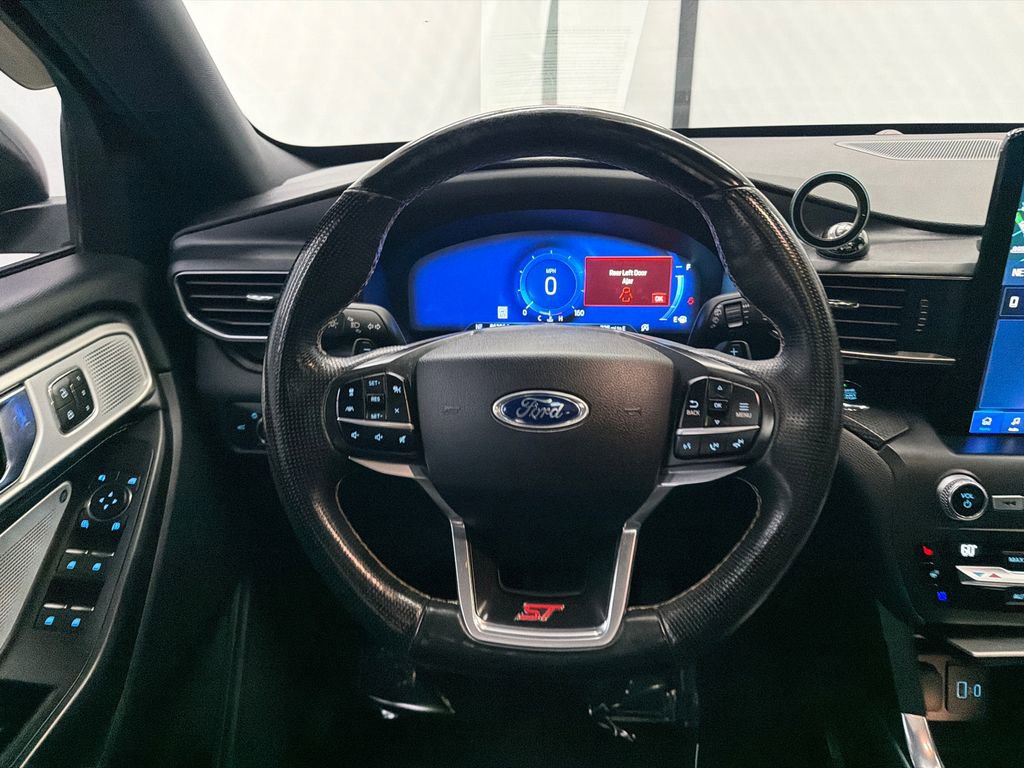 Used 2020 Ford Explorer ST w/ ST Street Pack image 27