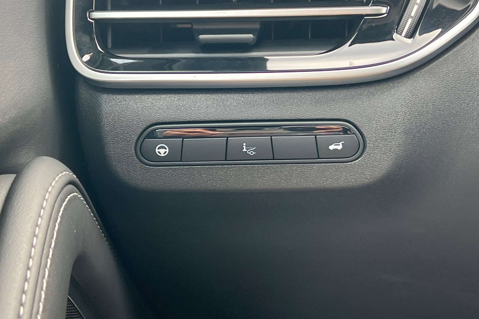 New 2026 INFINITI QX60 Autograph w/ Dark Cargo Package image 30