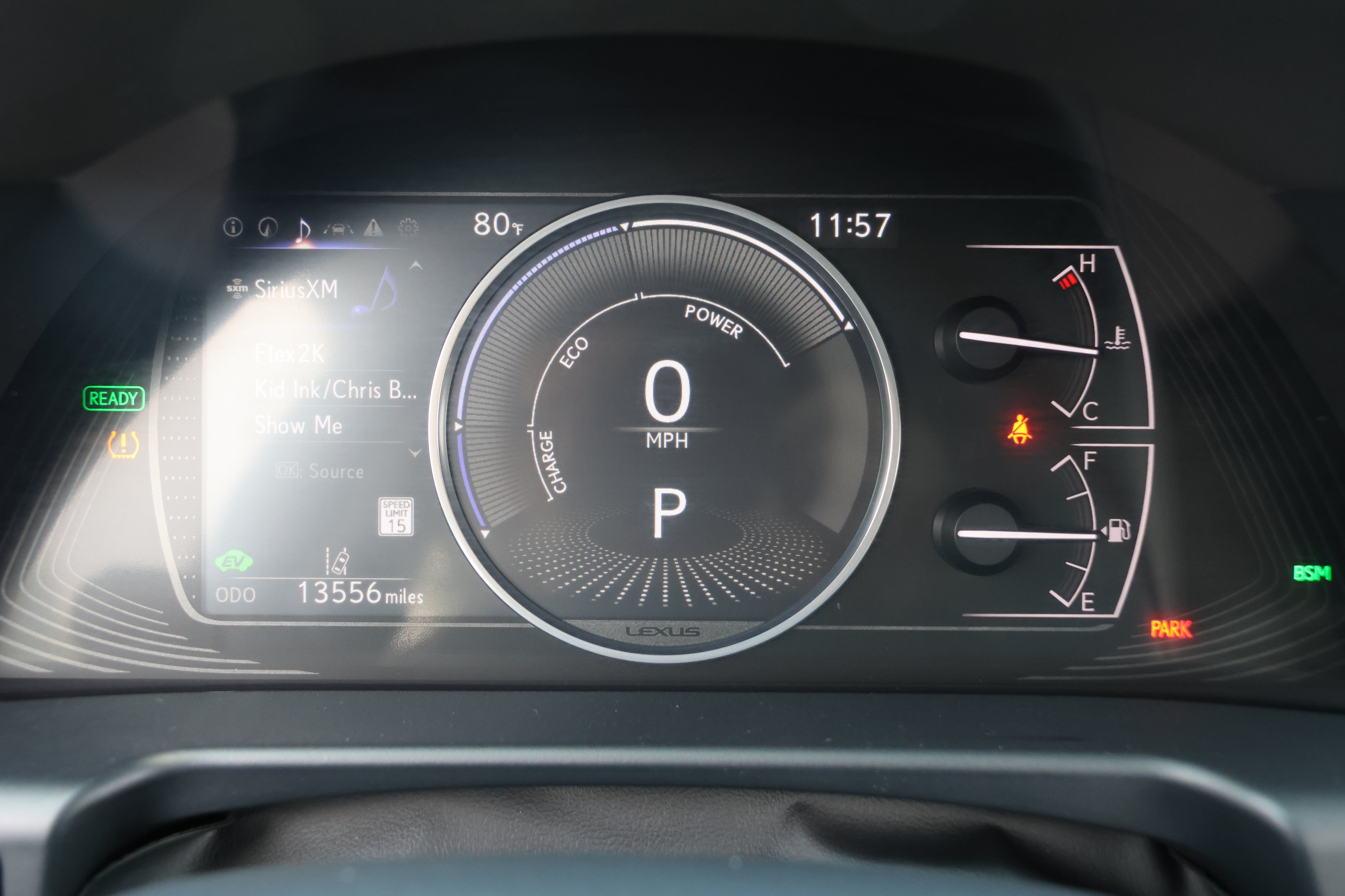 Used 2025 Lexus ES 300h w/ Premium Package FWD image 18