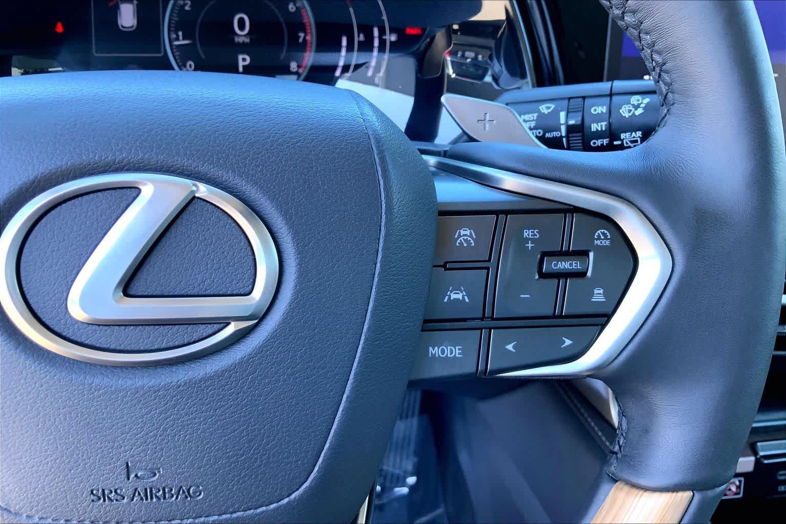 Used 2024 Lexus RX 350 Premium w/ Cold Area Package AWD/4WD image 25