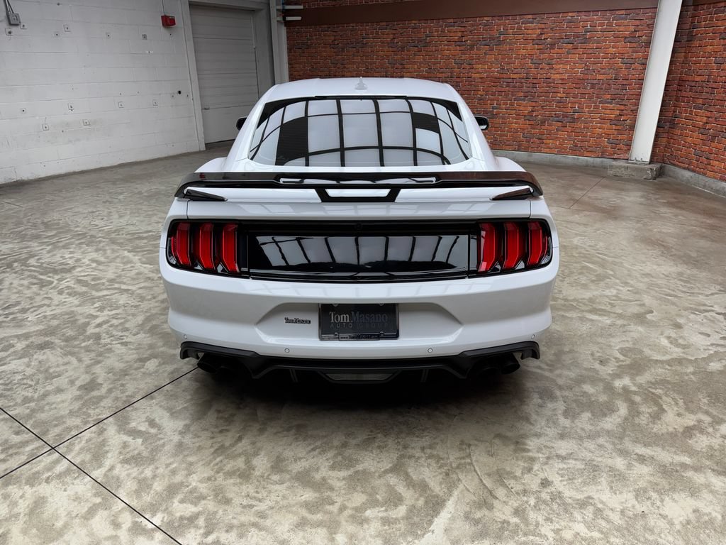 Used 2022 Ford Mustang GT Premium w/ Equipment Group 401A RWD image 3