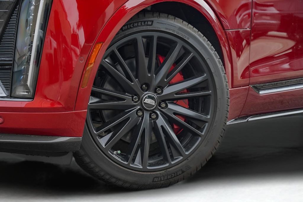 New 2026 Cadillac Lyriq V w/ Exterior Carbon Fiber Package image 2