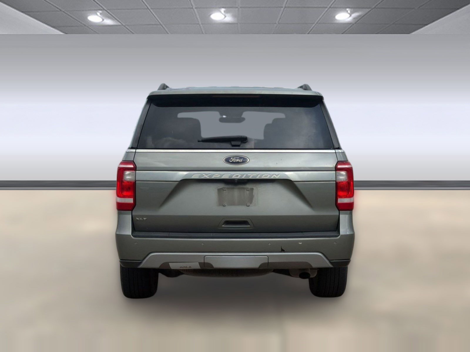 Used 2019 Ford Expedition XLT w/ Equipment Group 202A RWD image 10