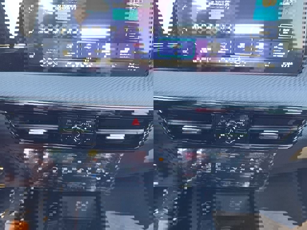 New 2026 Nissan Kicks SR w/ SR Premium Package AWD/4WD image 26