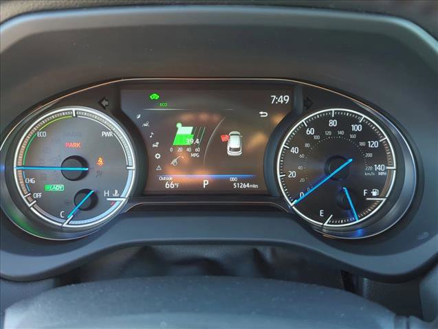 Used 2021 Toyota Venza XLE image 16