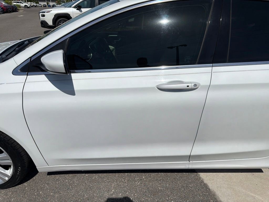 Used 2015 Chrysler 200 Limited w/ Convenience Group FWD image 19