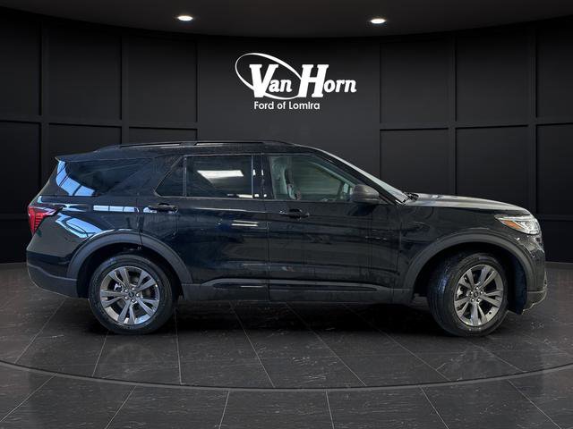 New 2026 Ford Explorer Active w/ Active Comfort Package AWD/4WD image 2