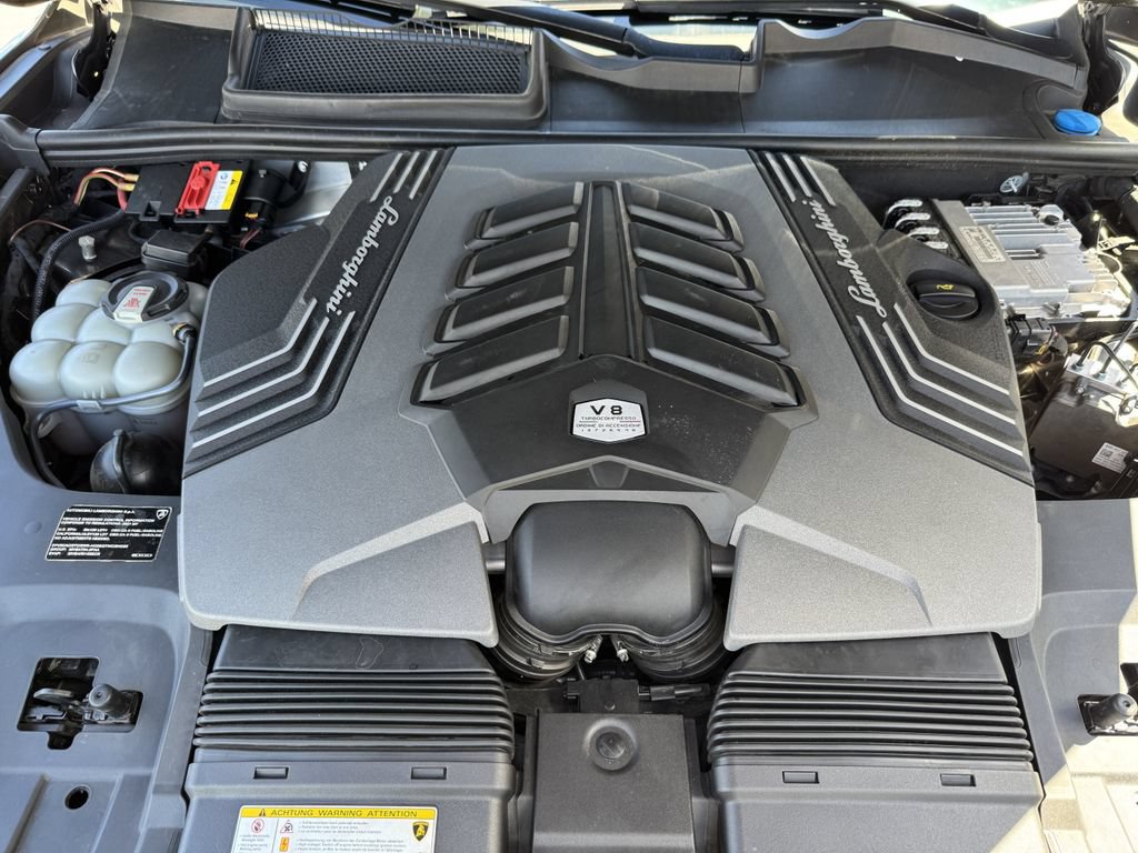 Used 2021 Lamborghini Urus AWD/4WD image 16