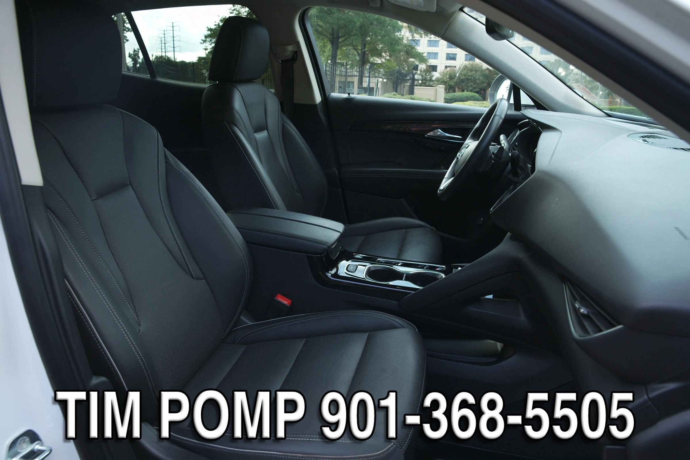 Used 2023 Buick Envision Essence FWD image 18