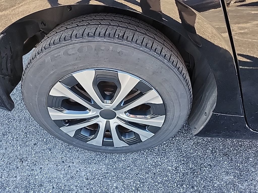 Used 2020 Toyota Prius LE image 13