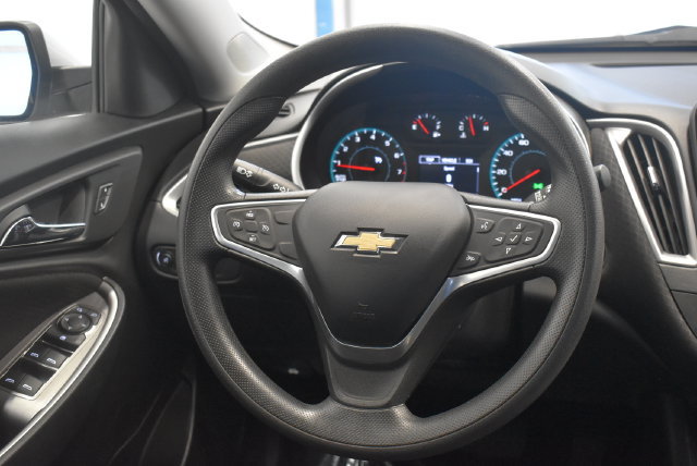 Used 2022 Chevrolet Malibu LT FWD image 24
