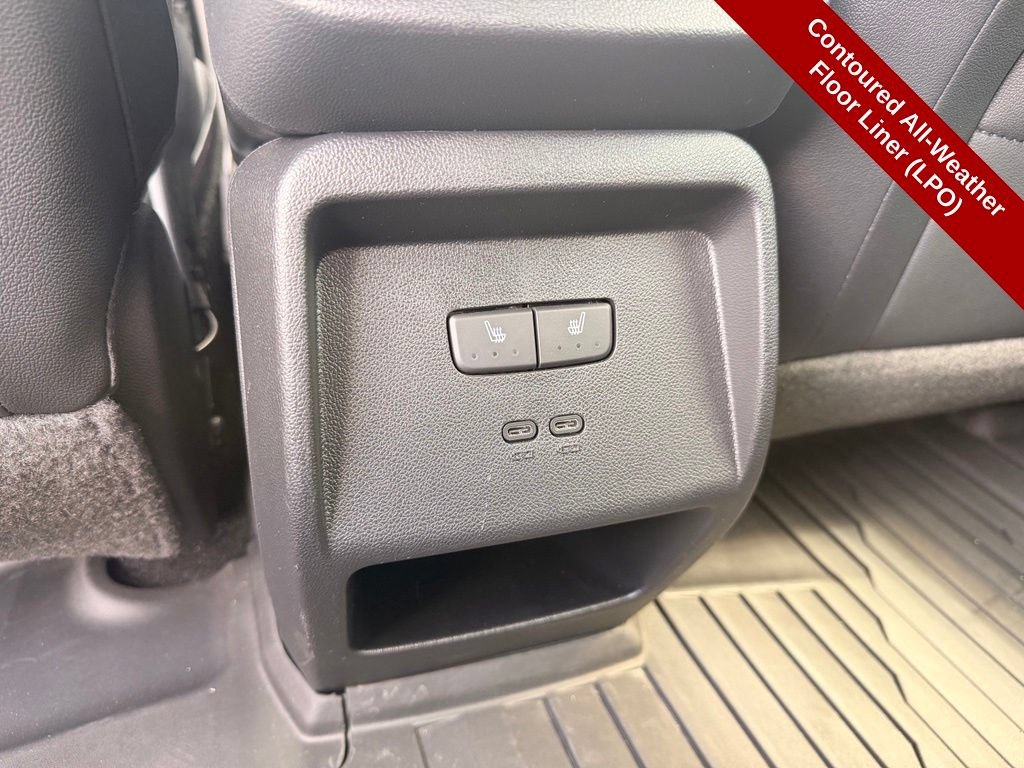 Used 2024 Chevrolet Equinox EV RS FWD image 18
