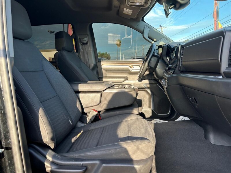 Used 2023 Chevrolet Silverado 1500 LT RWD image 19